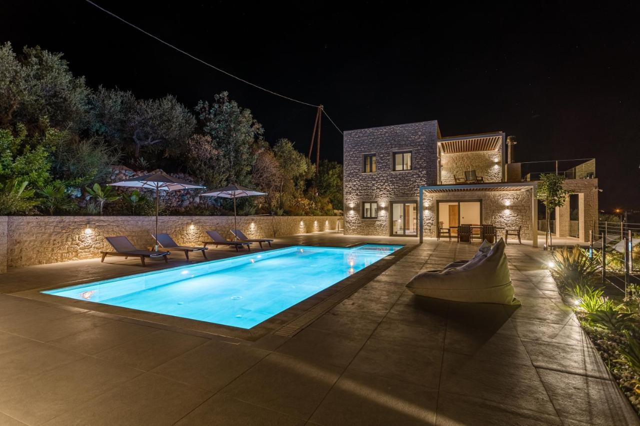 Manitennisvillas Stoúpa Exterior photo