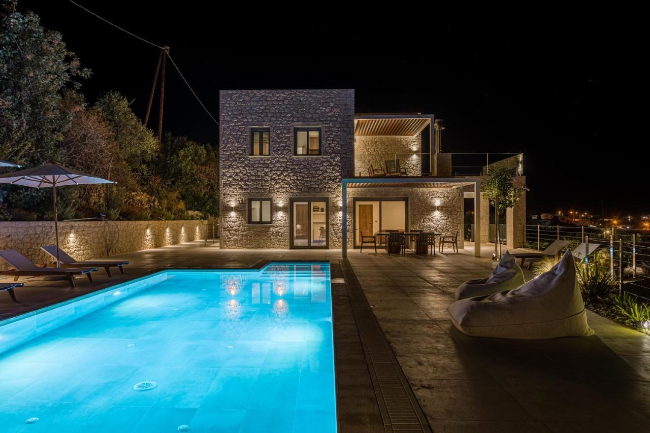 Manitennisvillas Stoúpa Exterior photo